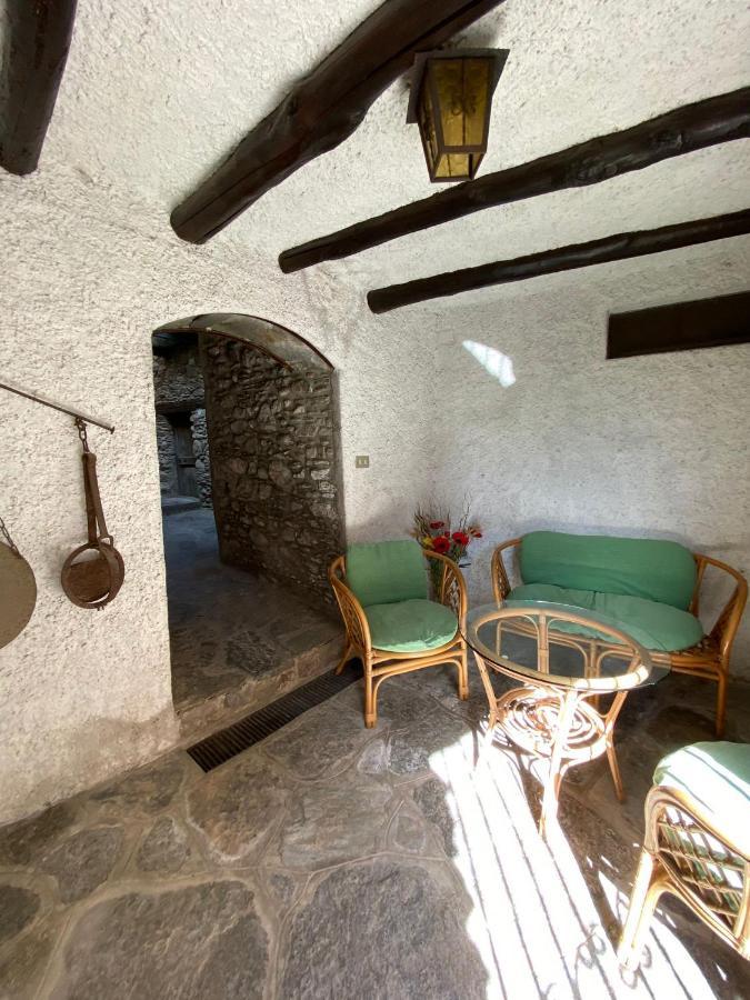 Independent Stone House With Lake View Musso Kültér fotó