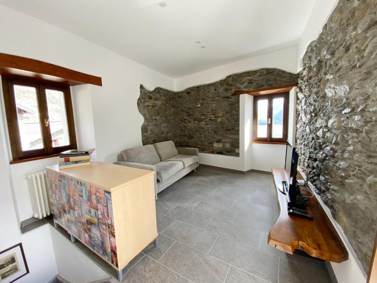Independent Stone House With Lake View Musso Kültér fotó