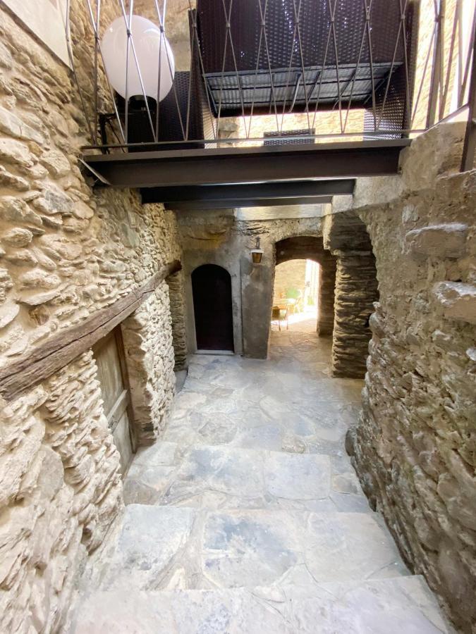Independent Stone House With Lake View Musso Kültér fotó