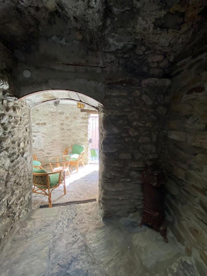 Independent Stone House With Lake View Musso Kültér fotó