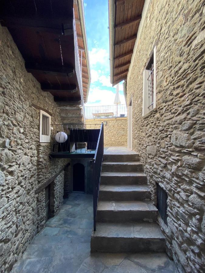 Independent Stone House With Lake View Musso Kültér fotó