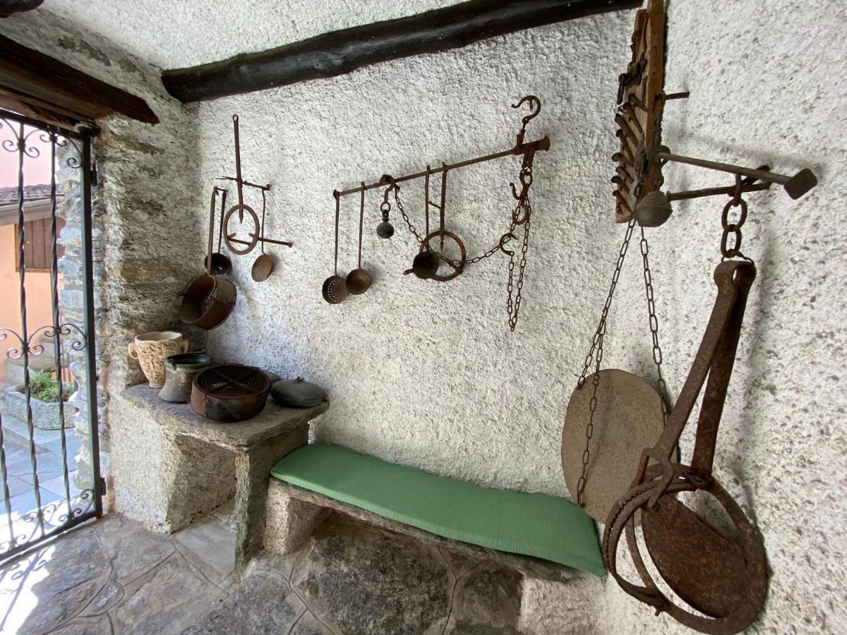 Independent Stone House With Lake View Musso Kültér fotó